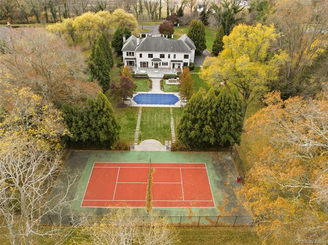 35 Chicken Valley Road, Old Brookville, NY 11545