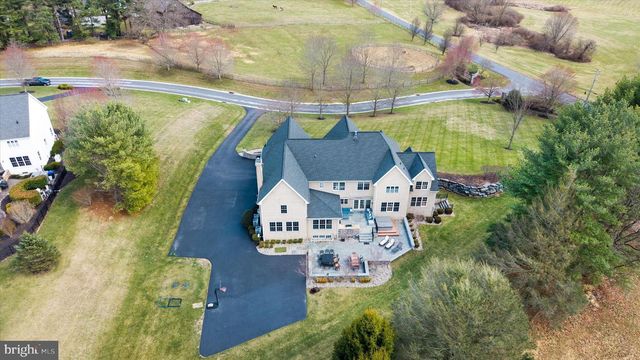 200 FULLING DR, Chadds Ford, PA 19317