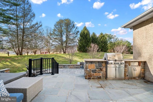 200 FULLING DR, Chadds Ford, PA 19317