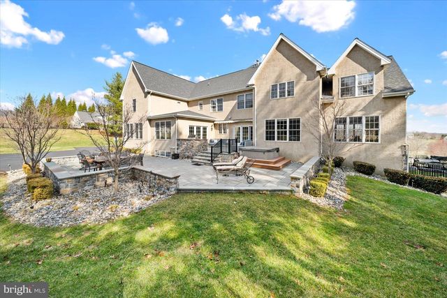 200 FULLING DR, Chadds Ford, PA 19317