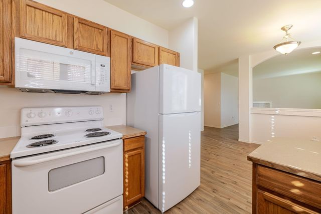 1263 NE 4th Street, Redmond, OR 97756