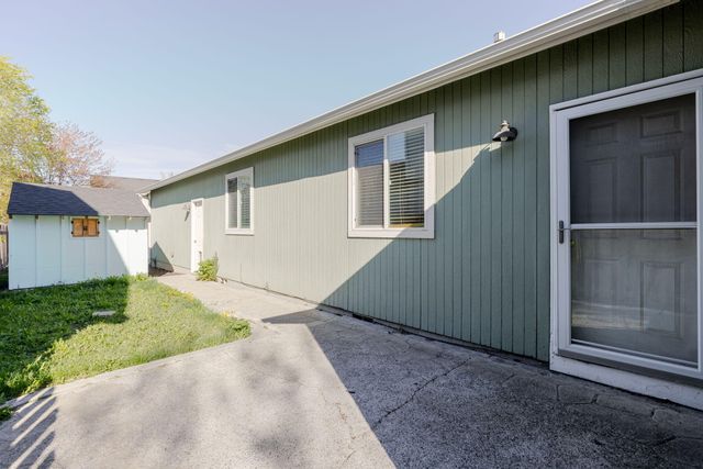 1263 NE 4th Street, Redmond, OR 97756