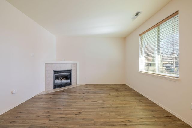 1263 NE 4th Street, Redmond, OR 97756