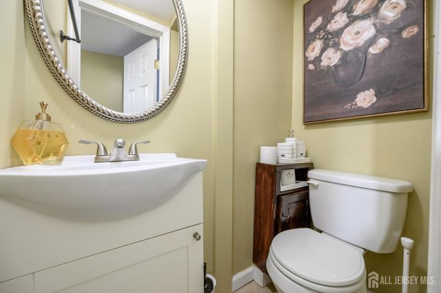195 Washington Street, Mount Holly, NJ 08060