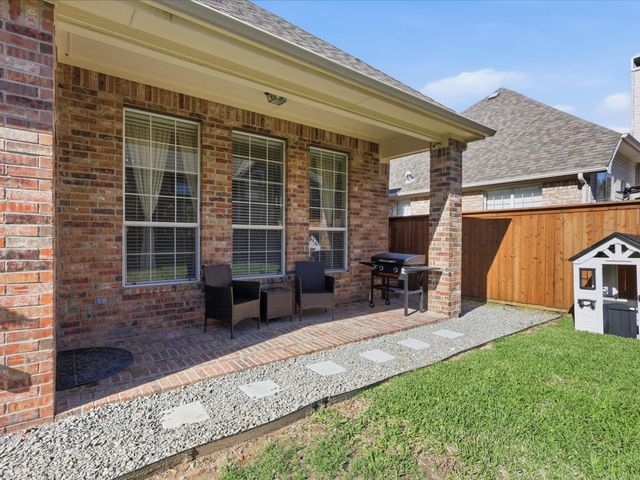 329 S Village Drive, Mckinney, TX 75072