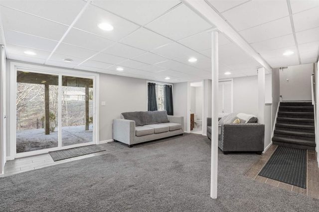 610 Forest Rd Road, East Moline, IL 61244