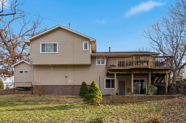 610 Forest Rd Road, East Moline, IL 61244