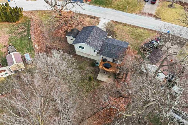 610 Forest Rd Road, East Moline, IL 61244