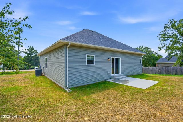 1814 Hoffman Dr, La Grange, KY 40031