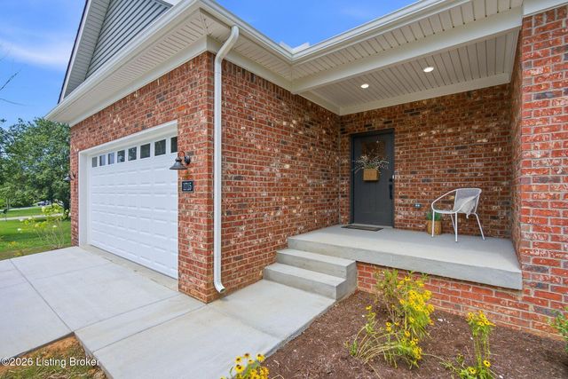 1814 Hoffman Dr, La Grange, KY 40031