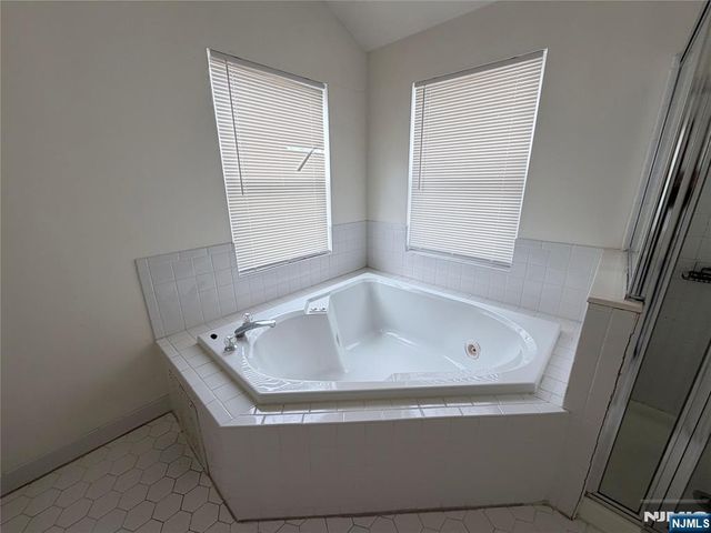 123 Bobolink Court, Wayne, NJ 07470