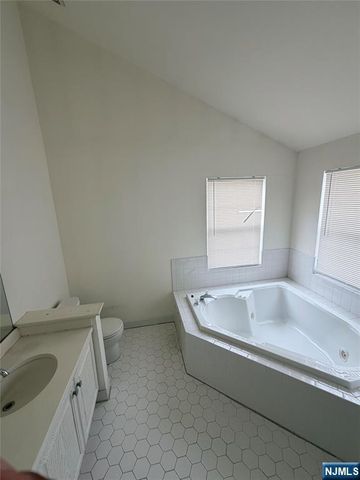 123 Bobolink Court, Wayne, NJ 07470