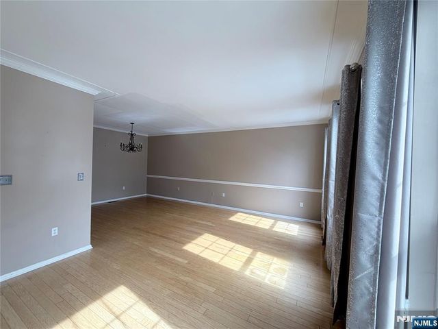 123 Bobolink Court, Wayne, NJ 07470