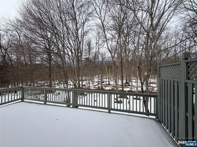 123 Bobolink Court, Wayne, NJ 07470