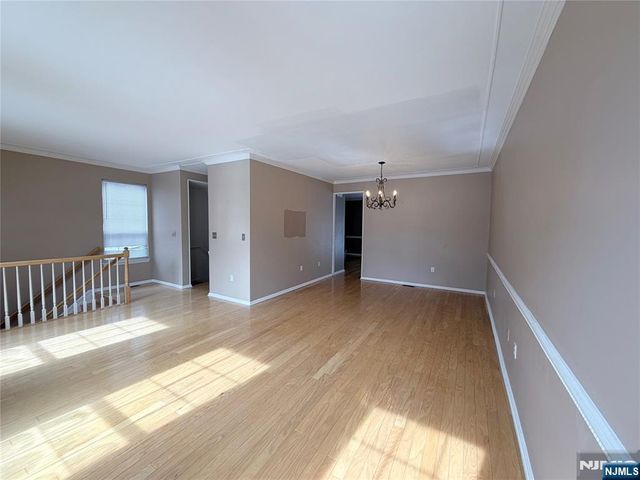 123 Bobolink Court, Wayne, NJ 07470