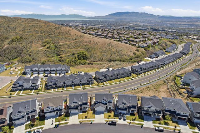 2137 W NORTHRIDGE DR, Lehi, UT 84048