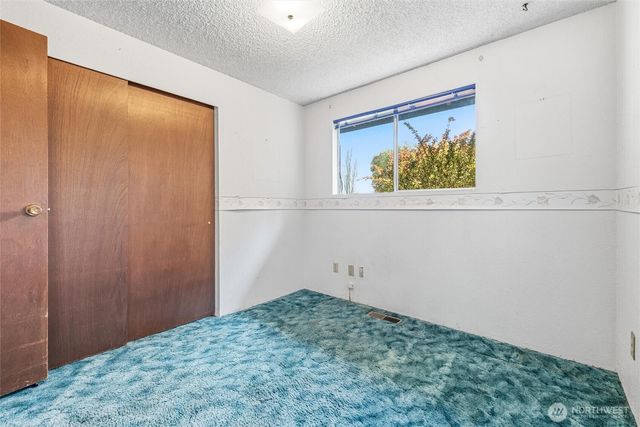 6725 La Bello Drive, Lynden, WA 98264