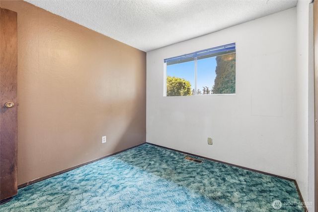 6725 La Bello Drive, Lynden, WA 98264
