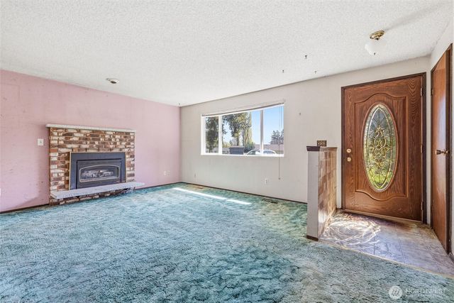6725 La Bello Drive, Lynden, WA 98264