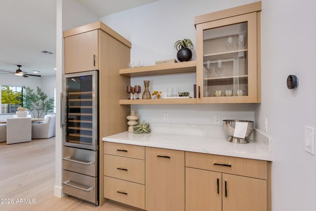 3834 N 34TH Street, Phoenix, AZ 85018