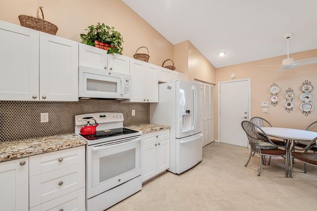 7690 Majestic Palm Drive, Boynton Beach, FL 33437