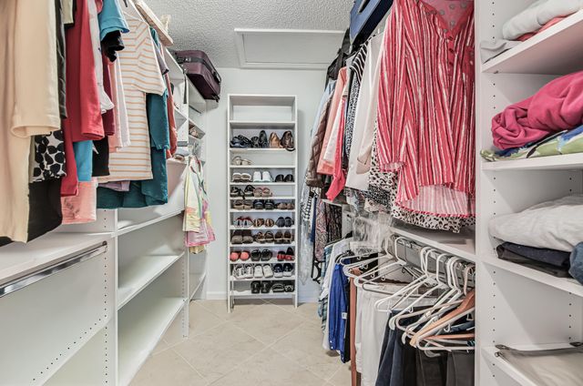 7690 Majestic Palm Drive, Boynton Beach, FL 33437