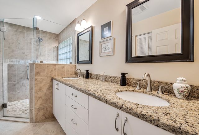 7690 Majestic Palm Drive, Boynton Beach, FL 33437