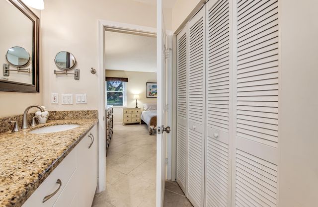 7690 Majestic Palm Drive, Boynton Beach, FL 33437