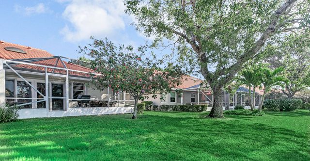 7690 Majestic Palm Drive, Boynton Beach, FL 33437