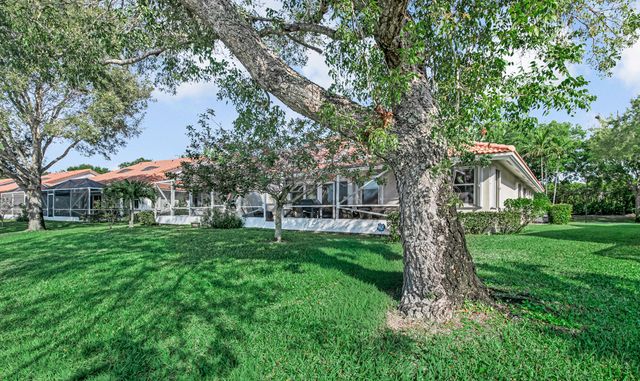 7690 Majestic Palm Drive, Boynton Beach, FL 33437