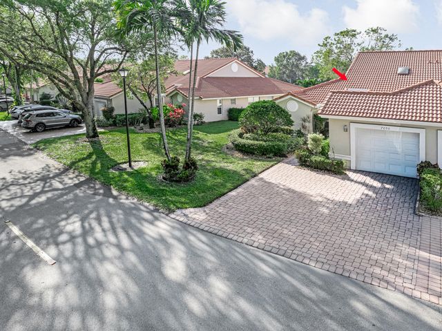 7690 Majestic Palm Drive, Boynton Beach, FL 33437