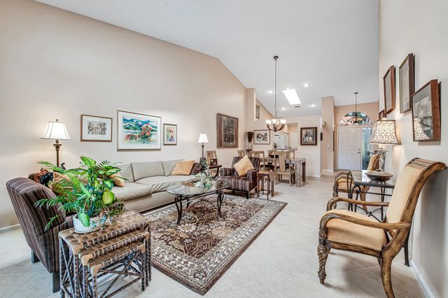 7690 Majestic Palm Drive, Boynton Beach, FL 33437