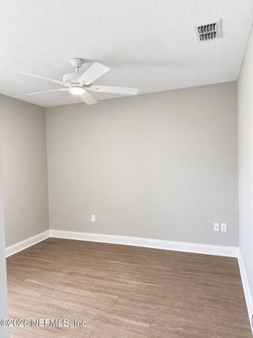 4437 BESSIE Circle E, Jacksonville, FL 32209