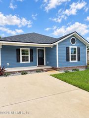 4437 BESSIE Circle E, Jacksonville, FL 32209