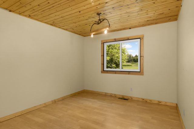 9523 10th Street NE, Saint Michael, MN 55376