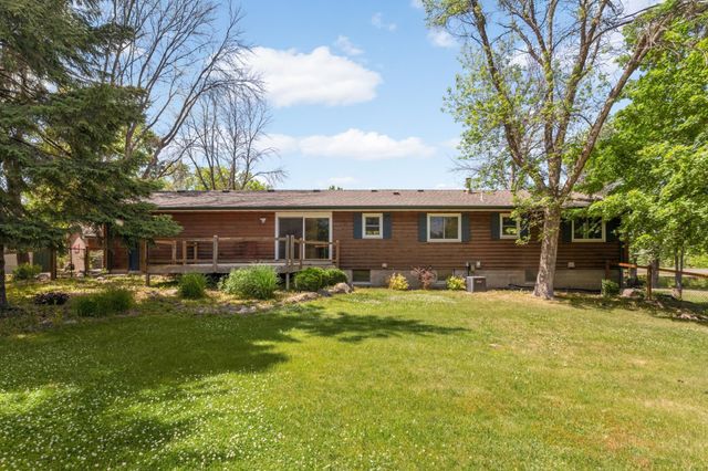 9523 10th Street NE, Saint Michael, MN 55376