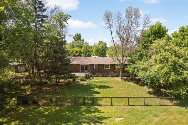 9523 10th Street NE, Saint Michael, MN 55376