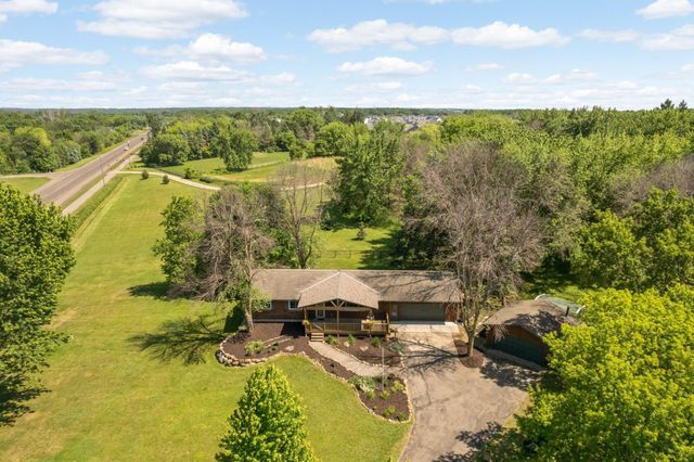 9523 10th Street NE, Saint Michael, MN 55376
