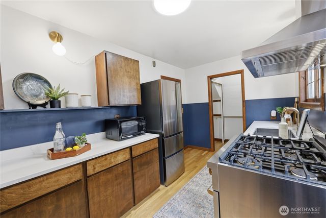 1414 Gregory Way, Bremerton, WA 98337