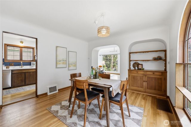 1414 Gregory Way, Bremerton, WA 98337