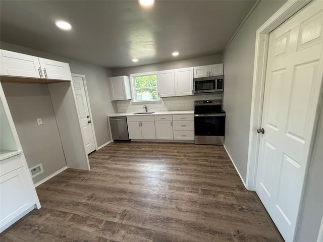 5506 Urbanview Street, Sansom Park, TX 76114