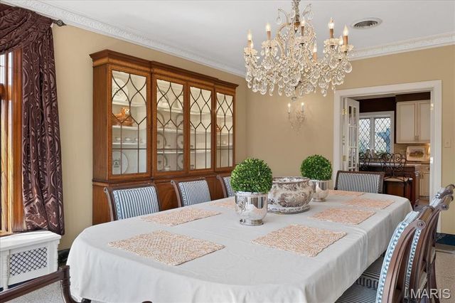 66 Lake Forest Drive, St Louis, MO 63117