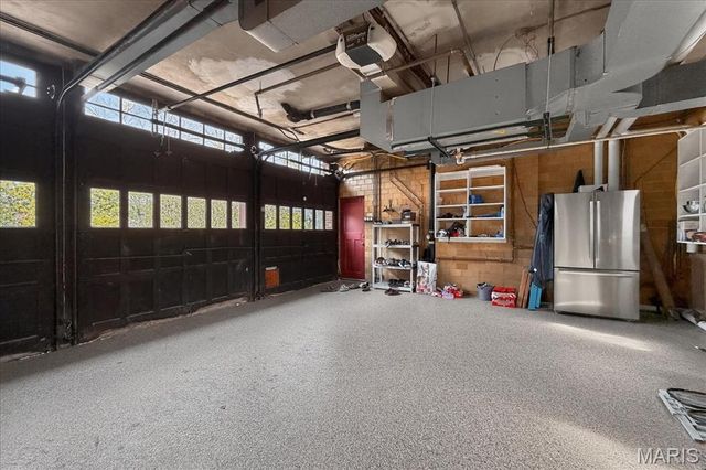 66 Lake Forest Drive, St Louis, MO 63117