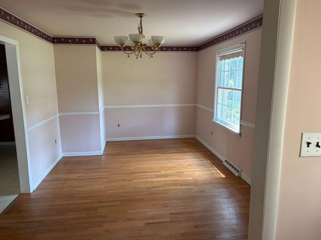 8 COLONIAL DR, Clarksboro, NJ 08020