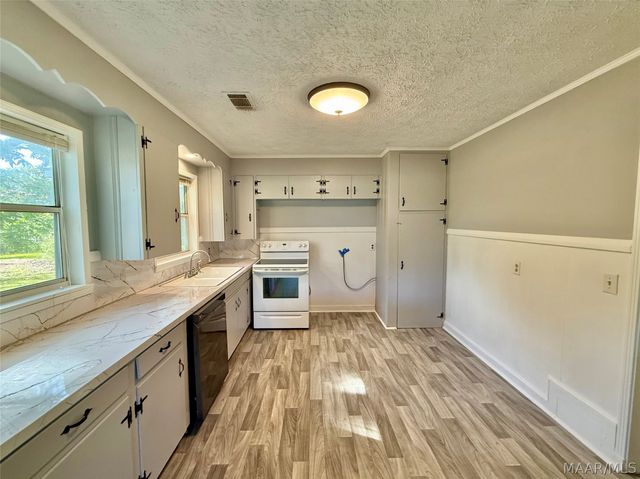 1355 N ANN Avenue, Tallassee, AL 36078