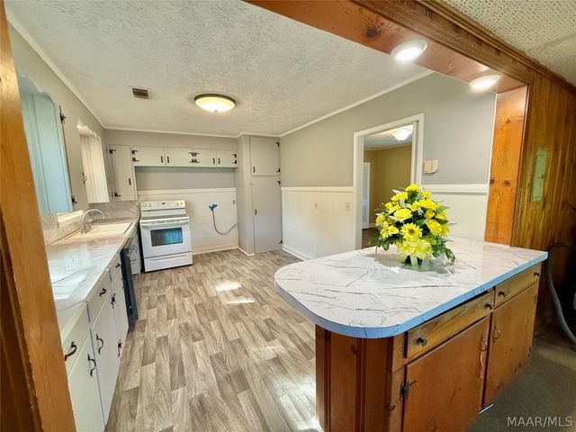 1355 N ANN Avenue, Tallassee, AL 36078