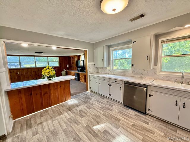 1355 N ANN Avenue, Tallassee, AL 36078