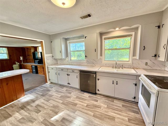 1355 N ANN Avenue, Tallassee, AL 36078