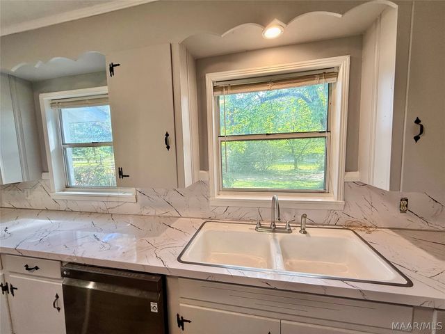 1355 N ANN Avenue, Tallassee, AL 36078