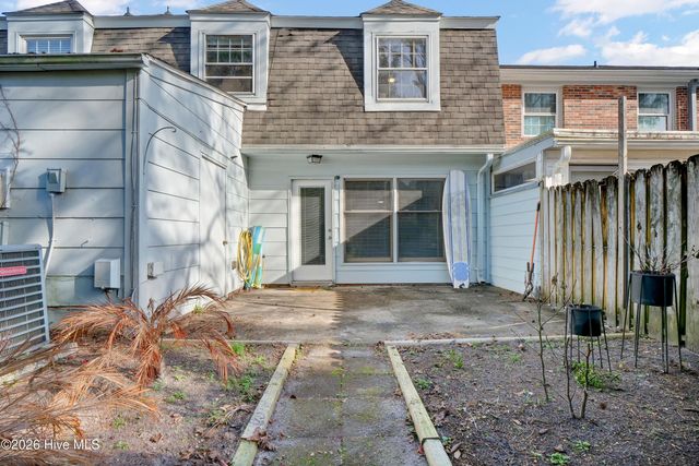 4912 Seabrook Court, Wilmington, NC 28403